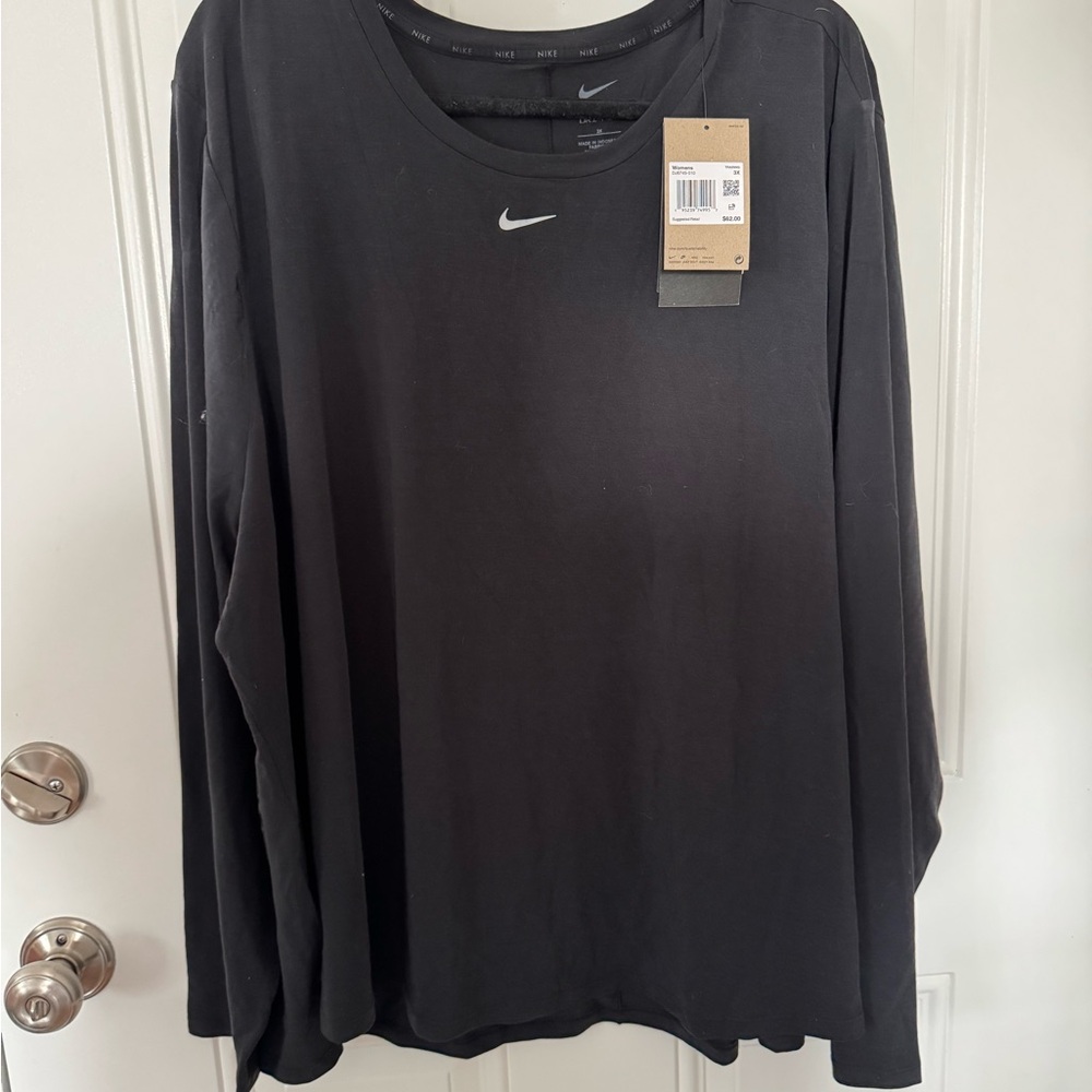 Nike Black Long Sleeve Athletic Tee
